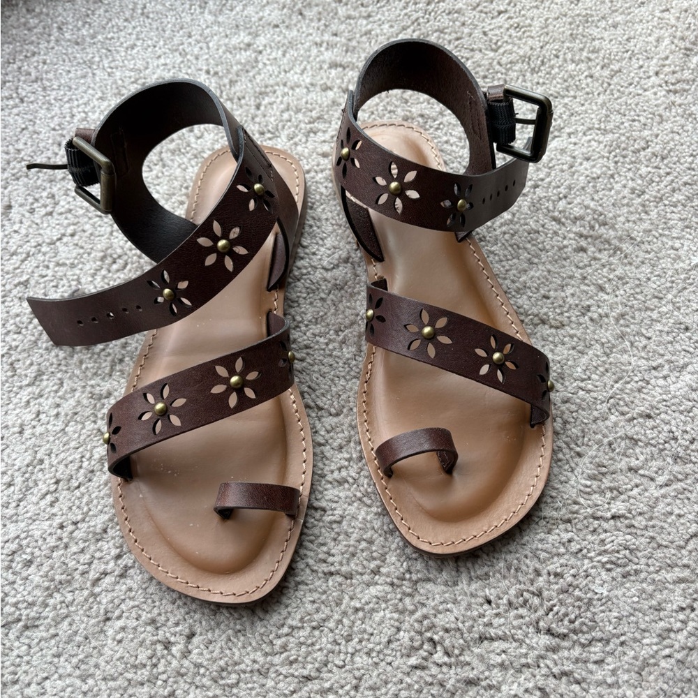 Sundance Dark Brown Floral Sandals - Picture 4 of 6